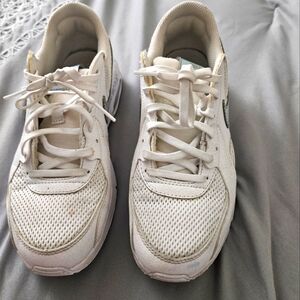 Size 7‎ Nike Air Max Excee White/Metallic/ Platinum